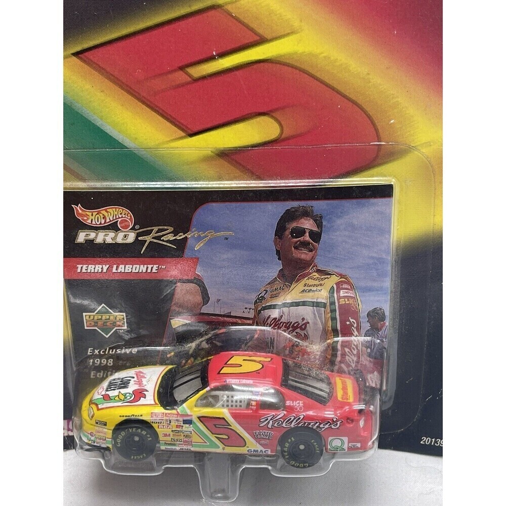 Hot Wheels Terry LaBonte Kellogg's w/Trading Card 1/64 Synth Rubber Tires